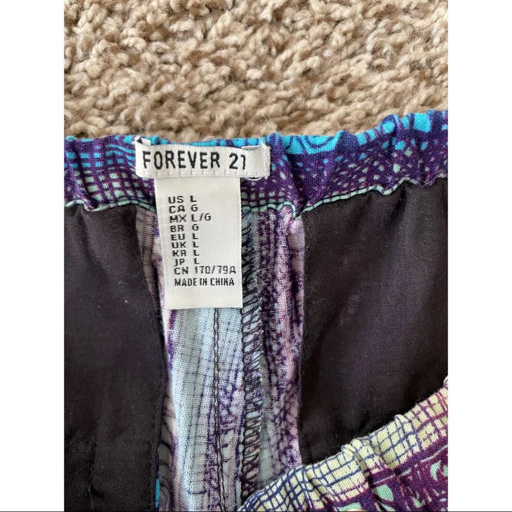 Forever 21 Shorts - Picture 6 of 7